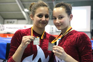 Deutscher Vizemeister Melissa Baitinger (links) und Lisa Korten