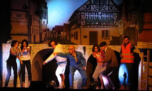 BBF ist von 11. bis 14 November wieder auf der Bühne der TV-Tornhall mit seiner neue multimedialen Comedy-Show im Einsatz