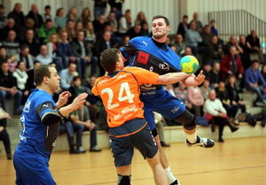 Hendrik Schamber im Spiel gegen Erwelle (Foto: Armin Kübelbeck, www.hbz-da.de)