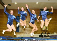 Müssen Nachsitzen: Elisabeth, Celine, Nina und Melissa