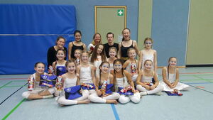 Lars mit den Turnmädels