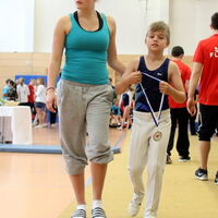 Ben wurde vierter bei den jüngsten Schülern (hier mit Trainerin Celine beim Sauerkraut-Pokal)