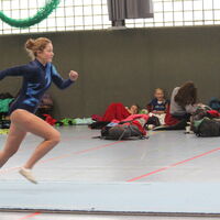 Celine Voos beim Anlauf