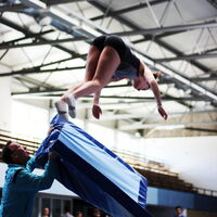 Gut aufgepasst vom Coach - Celine wollte beim Einturnen halt mal neben das Gerät springen...